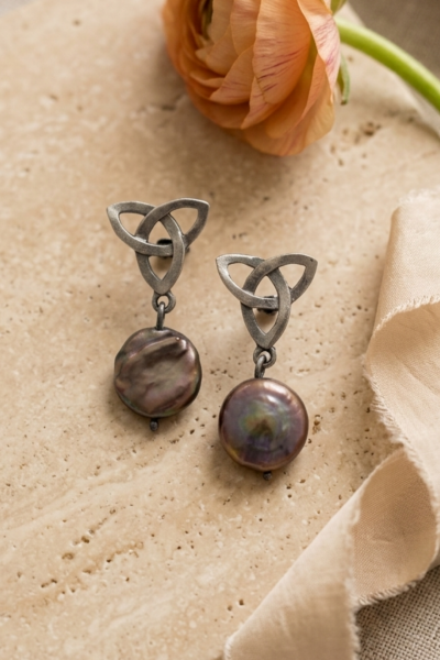 Triquetra Küpe - İncili | 925 Ayar Gümüş