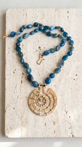 Göbeklitepe Kolye – Apatit Taşlı ve Bronz El Yapımı Tasarım