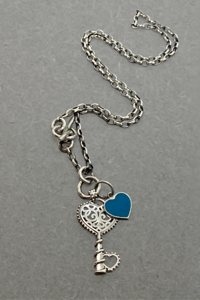 Kalpli Anahtar Gümüş Kolye