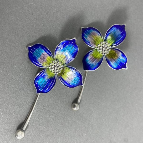 Mineli Menekşe Küpe