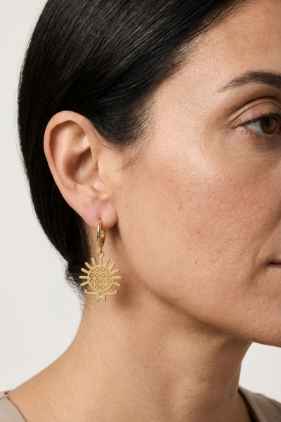 Hitit Güneşi Küpe – 925 Ayar Gümüş, Mikron Altın Kaplama