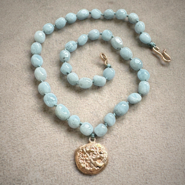 Akuamarin Taşlı Bronz Lidya Sikke Kolye