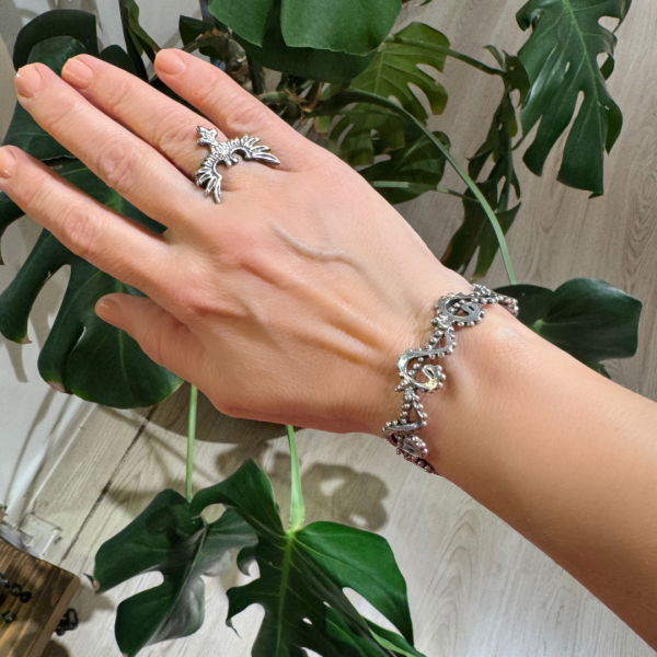 Elif Vav Cuff